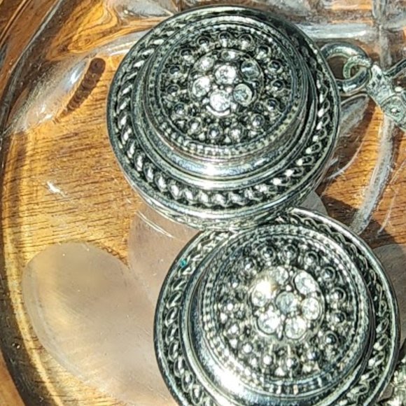 Petite Ginger Snap Earrings - Discontinued Boho Style - Picture 1 of 3